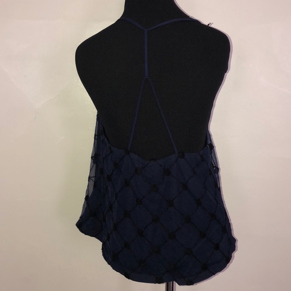 Embroidered Crop Top - Picture 3 of 4